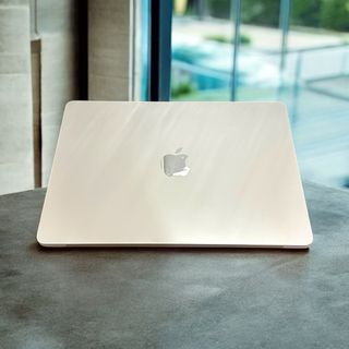 Apple MacBook Air M2 2022 Starlight