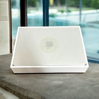 Apple MacBook Air M2 2022 Starlight