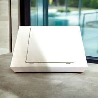 Apple MacBook Air M2 2022 Starlight