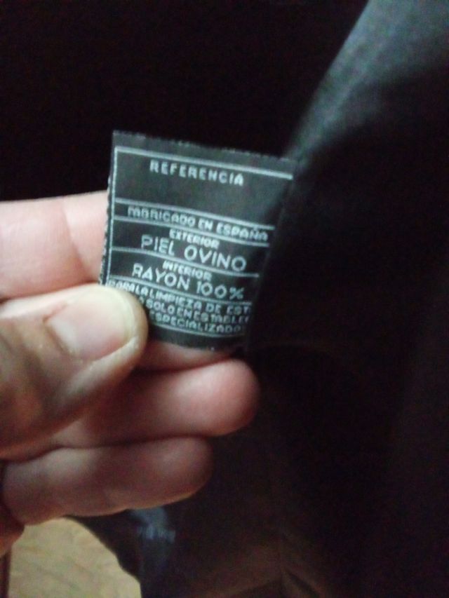 Americana de piel caballero negra