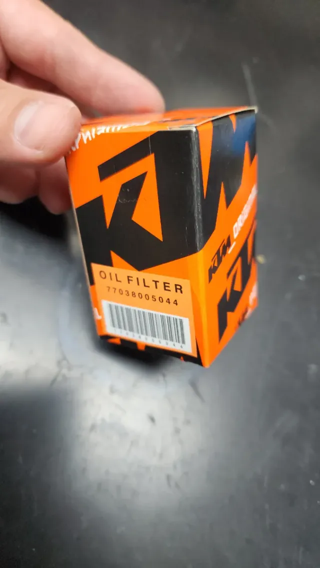Filtro original de aceite motor KTM 77038005044