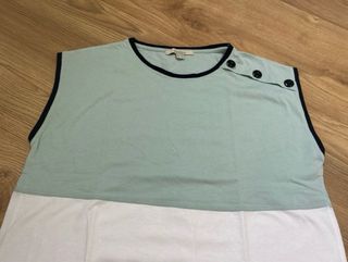 Camiseta sin mangas Dandara verde y blanca