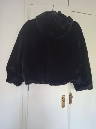 Chaquetón pelo negro talla M
