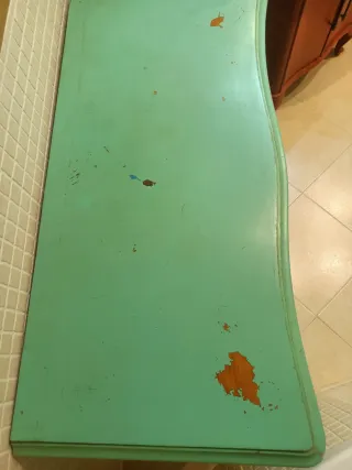 Cassettiera vintage in legno verde (da restaurare)