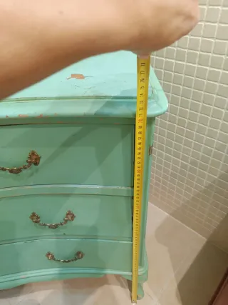 Cassettiera vintage in legno verde (da restaurare)