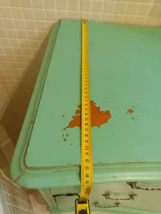 Cassettiera vintage in legno verde (da restaurare)