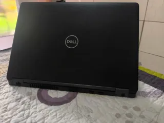 Dell Latitude 5490 Portátil