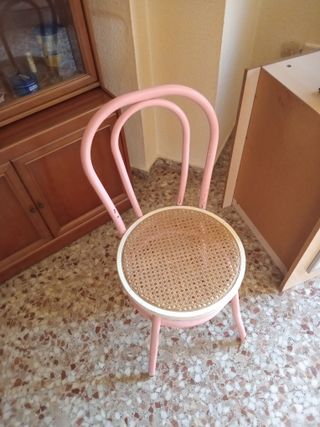 Silla Hierro y Mimbre Rosa