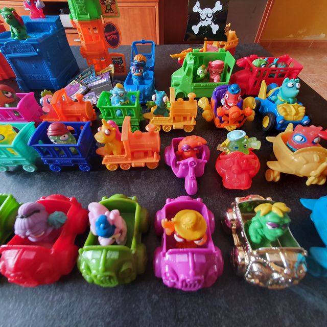 Colección Juguetes Zomlings