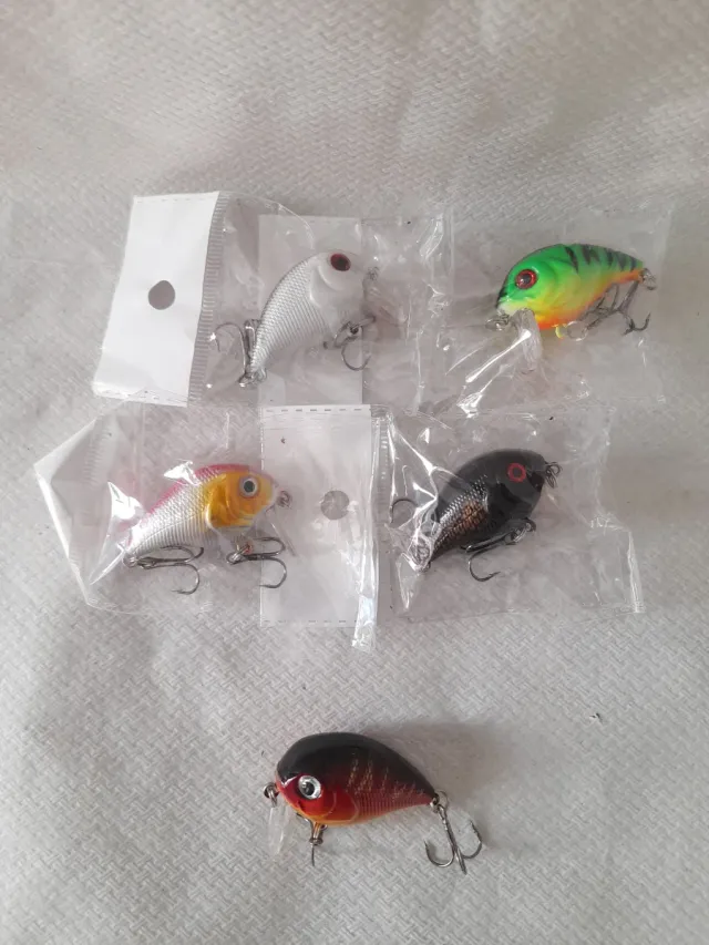 5 señuelos Crankbait pesca artificiales
