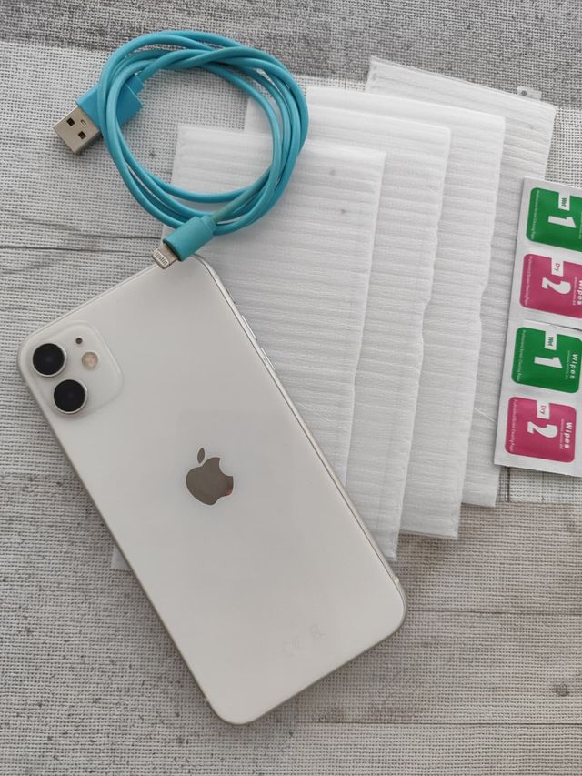 iPhone 11 Blanco 128GB muy cuidado