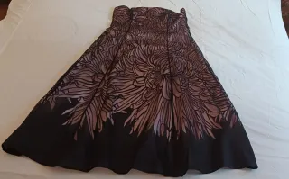 Vestido negro tul estampado y raso rosa