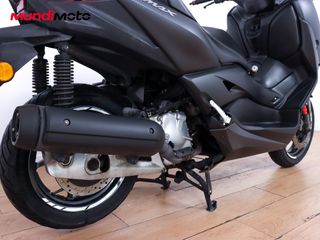 YAMAHA X-MAX 125 