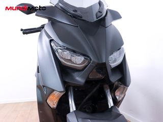 YAMAHA X-MAX 125 