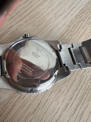 Reloj Guess Hombre Plateado