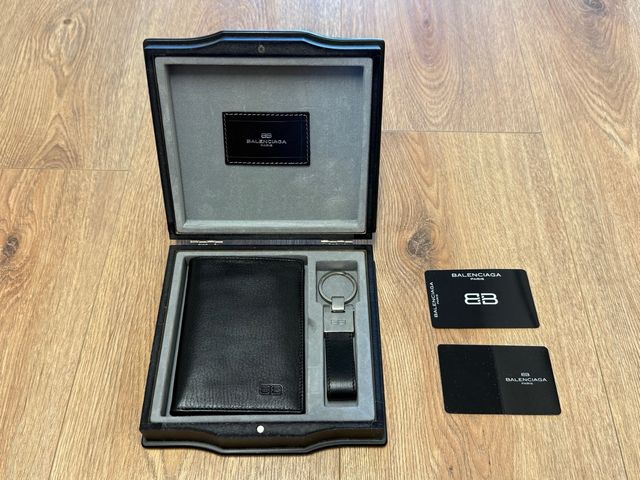 Cartera y Llavero Balenciaga Piel Negra