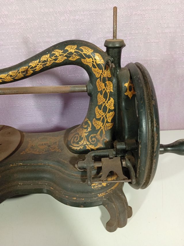 Máquina de coser antigua