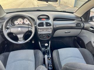 Peugeot 206cc 1.6 110cv gasolina klm 249000