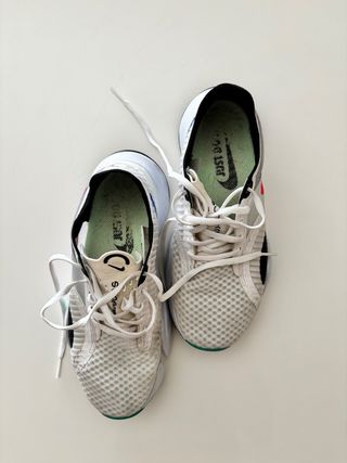Zapatillas Nike Talla 36 Rojas y Blancas