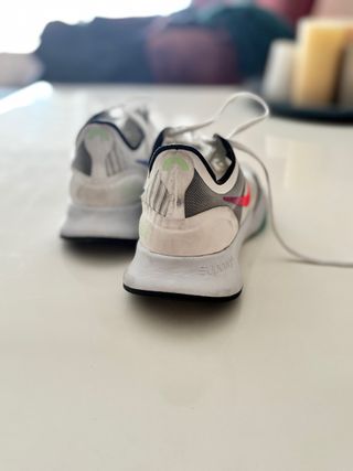 Zapatillas Nike Talla 36 Rojas y Blancas