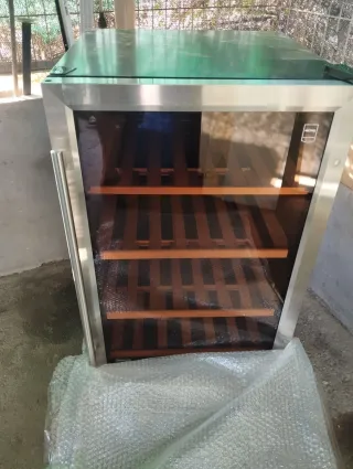 Nevera de vinos 