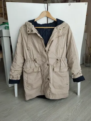 Abrigo mujer beige y azul