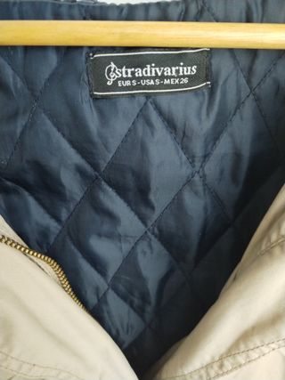 Abrigo mujer beige y azul