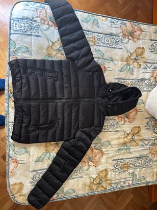 Cazadora Silksilk Negra con Capucha