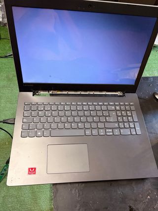 Portátil Lenovo 15,6" Ryzen 3 2200U 500GB