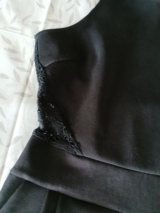 Mono de vestir negro encaje