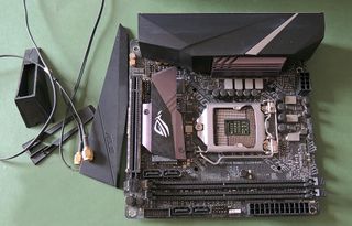 Placa Base ASUS ROG STRIX B360-I GAMING