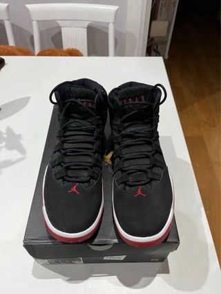 Nike Jordan Max Aura Zapatillas Negras Rojas