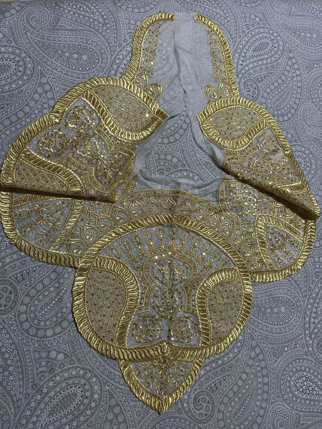 Manteleta Fallera  adulta Seda Dorada