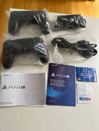 PS4 PRO con 2 mandos dualshock