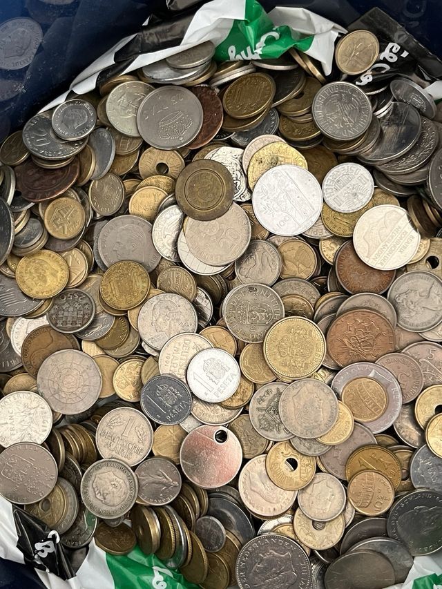 Lote de mas 500 monedas antiguas variadas