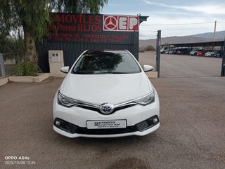 TOYOTA AURIS 2016