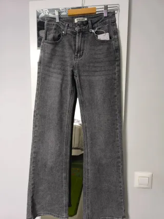 Pantalón vaquero gris recto