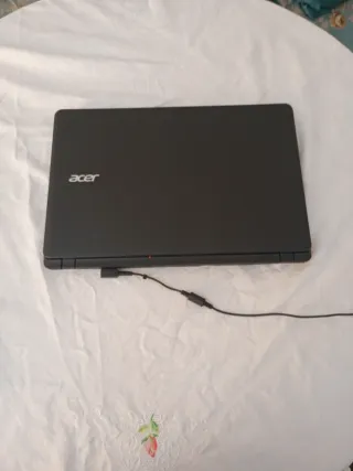 Portátil Acer N16C1 EX2640-62WH Negro