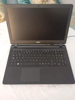 Portátil Acer N16C1 EX2640-62WH Negro