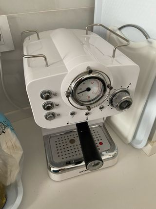 Cafetera Retro Blanca
