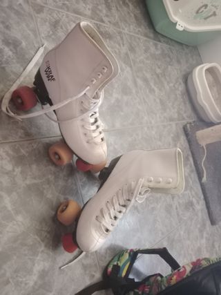 Patines de artístico blancos número 39
