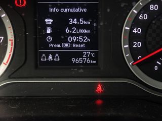 Hyundai i10 1.0 Essence 49 kW (67 CV)