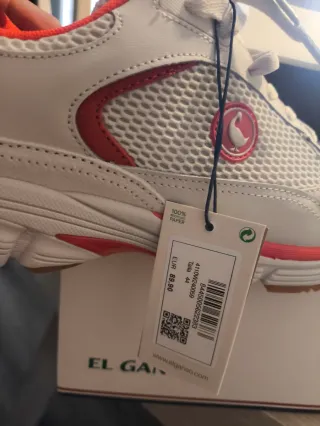 Sneakers EL GANSO 
Rojo y Blanco. Talla 44