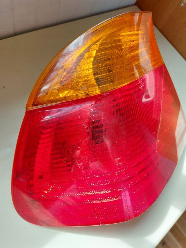 Piloto Trasero Izquierdo BMW E46