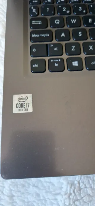 Portátil Asus i7 Gris