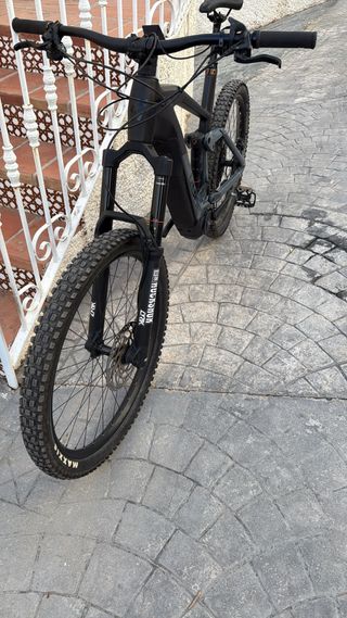 Bicicleta Eléctrica Cube Estero SL. Montaña. 
