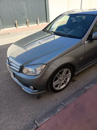 Mercedes-Benz Clase C pack amg