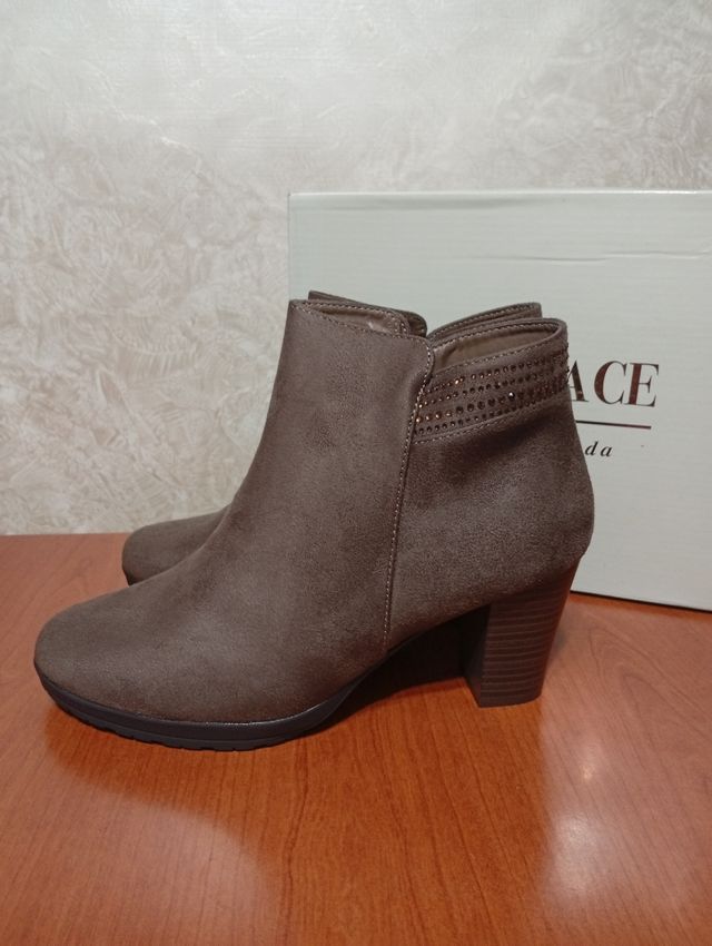 Stivaletti marrone donna tacco 40 nuovi