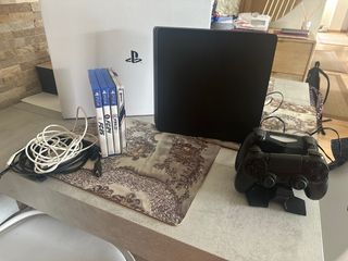 Consola PS4 (PlayStation 4) Negra + Juegos 