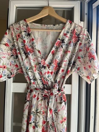 Vestido estampado floral manga corta